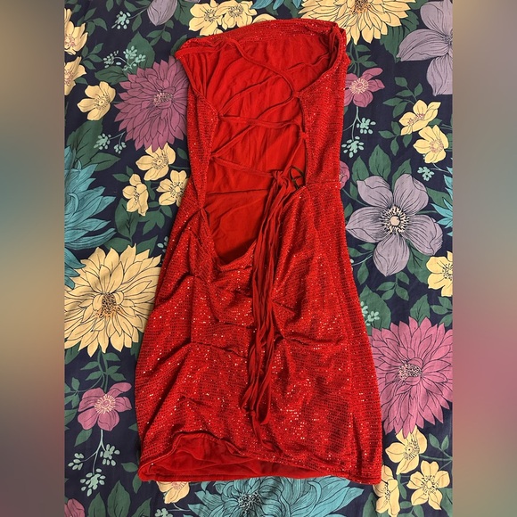 Bear Dance Red Sequin Strapless Bodycon Dress - Picture 3 of 4